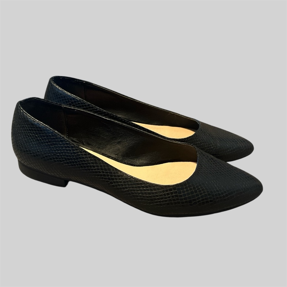 Chic Flats - Picture 2 of 6